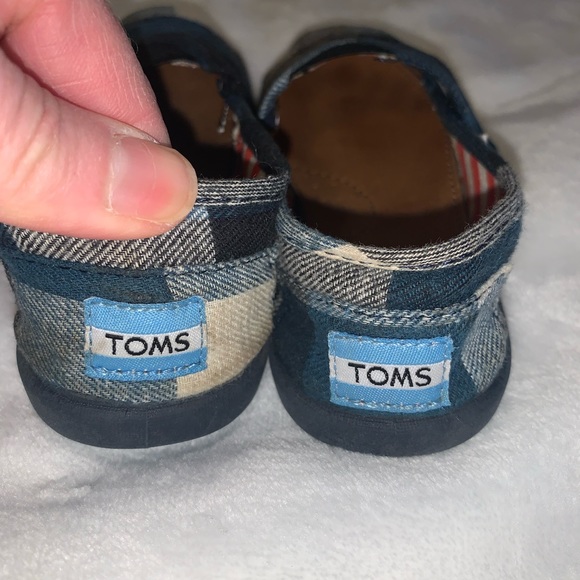 Tom’s Toddler Shoes, Velcro open. Sz. T10 (unisex) - Picture 2 of 9